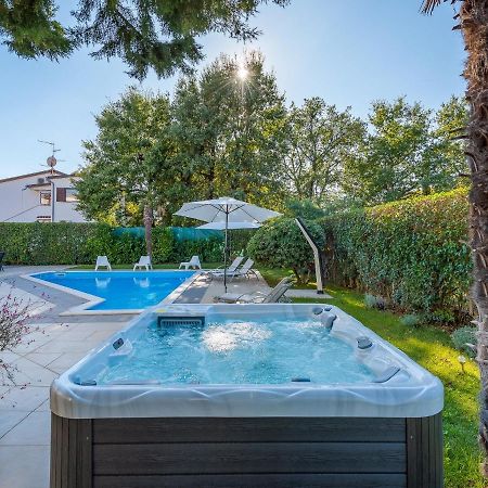 Villa Martimar With Pool And Hot Tub In Istria Rosini Ngoại thất bức ảnh